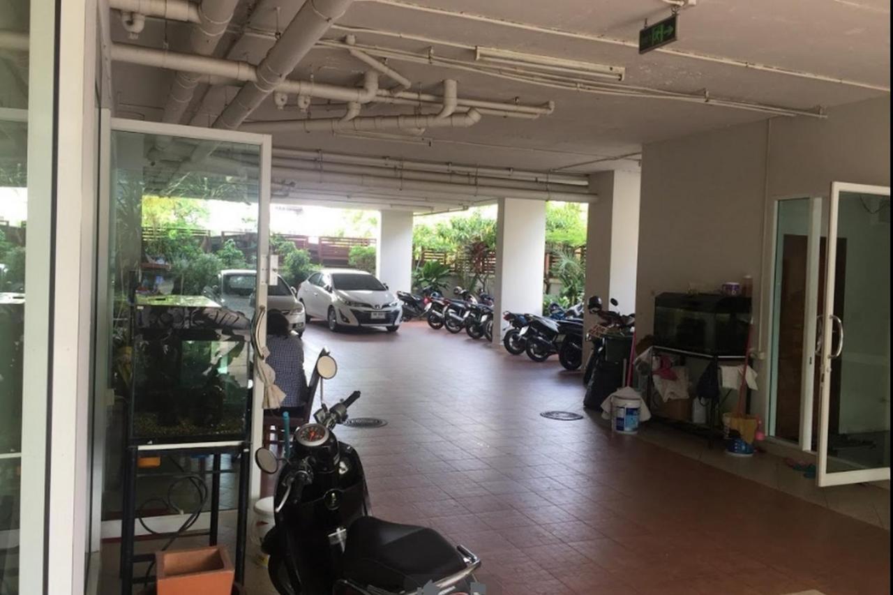 Oyo 1097 Thep Apartment Pattaya Exterior photo