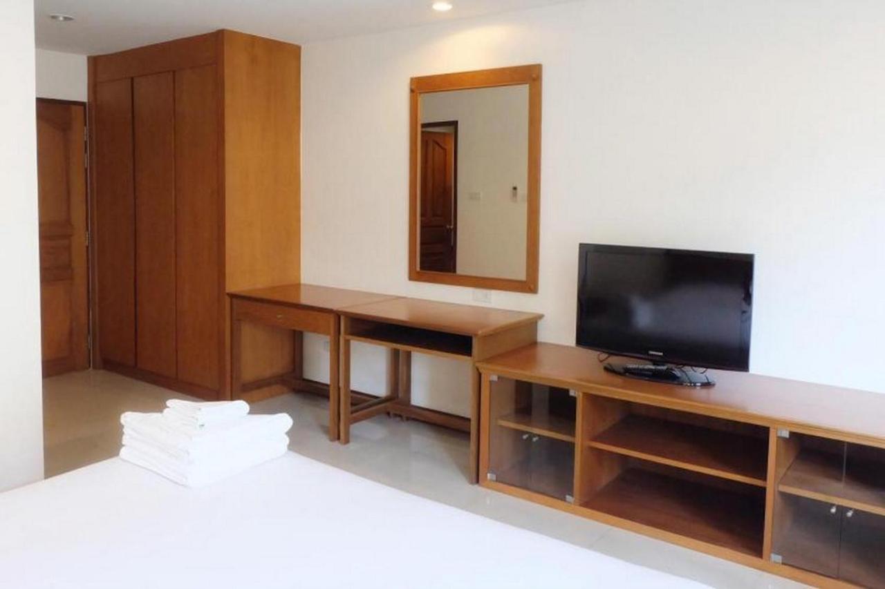 Oyo 1097 Thep Apartment Pattaya Exterior photo